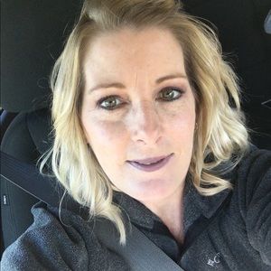 Meet your Posher, Angie